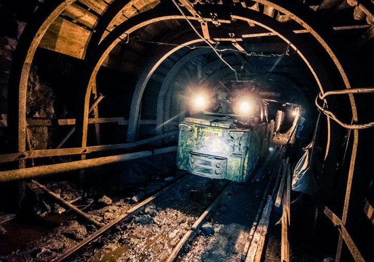 На украинских шахтах за сутки погибли четыре человека