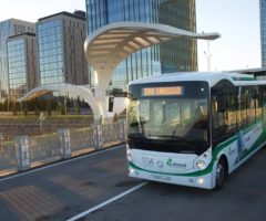 Зеленый электроавтобус в Зеленом квартале